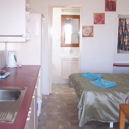 Ilfracombe Caravan Park Hotel Esterno foto