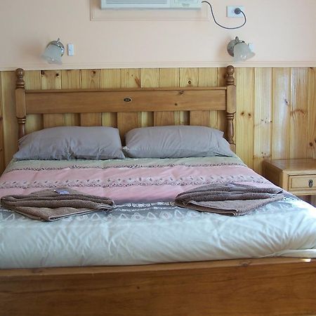 Ilfracombe Caravan Park Hotel Esterno foto